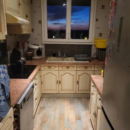 شقة 3 A 10 Minute Du Circuit *